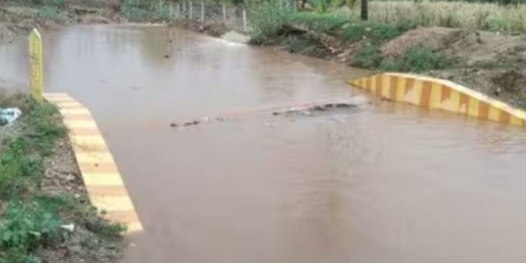 அத்திக்கடவு – அவிநாசி இரண்டாம் கட்டத் திட்டம் ஈரோட்டில் தனிப் பொறியாளர் குழு மூலம் கள ஆய்வு தீவிரம்