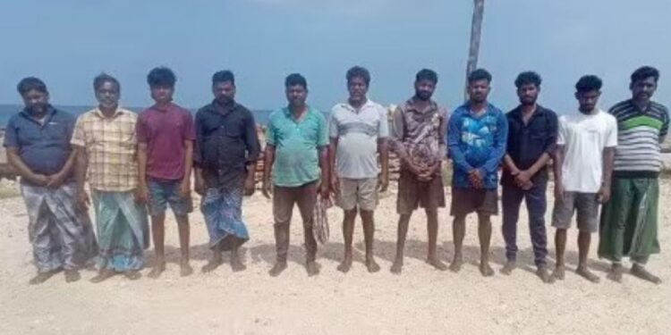 கோடியக்கரை அருகே நாகையைச் சேர்ந்த 31 மீனவர்கள் சிறைபிடிப்பு – 3 விசைப்படகுகள் பறிமுதல்!