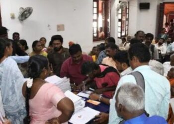 பொள்ளாச்சியில் விபத்து நிவாரணத் தொகை வழங்க நடவடிக்கை ஆவணங்கள் சரிபார்ப்பு