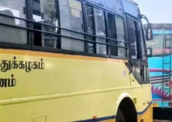 மானாமதுரையில் அரசு மற்றும் தனியார் பேருந்து ஓட்டுநர்கள் மோதலால் பயணிகள் தவிப்பு!