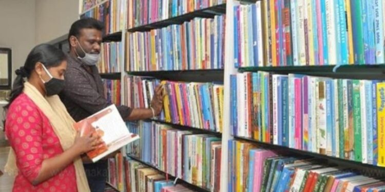 கோவை ‘பெரியார் அறிவுலகம்’, திருச்சி ‘காமராசர் அறிவுலகம்’ நூலகங்களுக்குப் புத்தகங்கள் கொள்முதல்