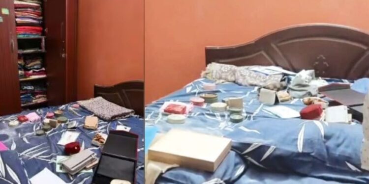 கோவையில் கிறிஸ்துமஸ் விடுமுறை நேரத்தில் துணிகரம்  ஆசிரியர் வீட்டின் பூட்டைத் திறந்து 103 சவரன் நகைகள் கொள்ளை