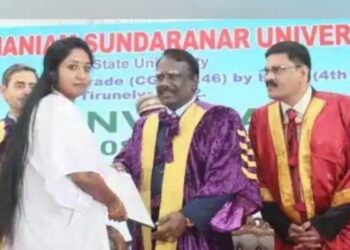 கவர்னரை அவமதித்த மாணவி செயல் ஏற்புடையதல்ல