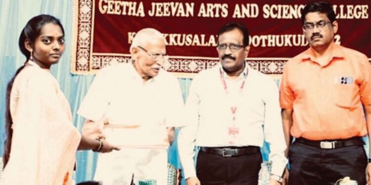 தூத்துக்குடியில் போதைப்பொருள் ஒழிப்பு மற்றும் தற்கொலைத் தடுப்பு விழிப்புணர்வு கருத்தரங்கம்