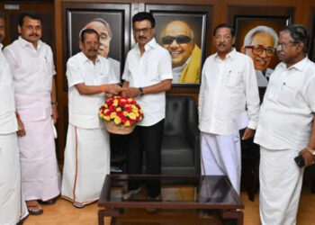 அதிமுகவை விட்டு திமுகவில் இணைந்தார் கோவை சிங்காநல்லூர் முன்னாள் எம்.எல்.ஏ சின்னசாமி