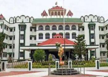 திருப்பரங்குன்றம் தீபம்: உயர் நீதிமன்றத்தில் அவமதிப்பு வழக்கு விசாரணை டிச. 9-க்கு ஒத்திவைப்பு!