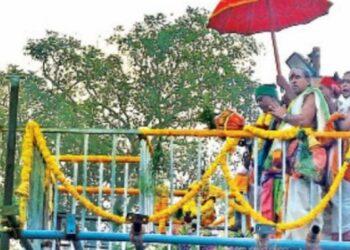 பழநி திருஆவினன்குடி கோயிலில் குடமுழுக்கு கோலாகலம்