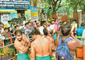 சதுரகிரியில் மார்கழி பிரதோஷம் காத்திருந்து தரிசித்த பக்தர்கள்!