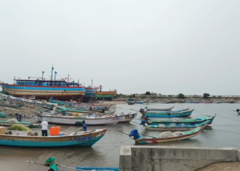 மயிலாடுதுறை மாவட்ட மீனவர்கள் இன்று முதல் மறு அறிவிப்பு வரும் வரை கடலுக்கு மீன்பிடிக்க செல்ல தடை