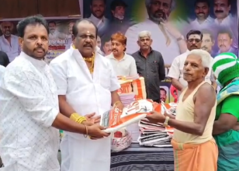 திருவாரூரில் சூப்பர் ஸ்டார் ரஜினிகாந்தின் 75வது  பிறந்தநாளை ஒட்டி 2லட்சரூபாய் மதிப்பில் நலத்திட்ட உதவி