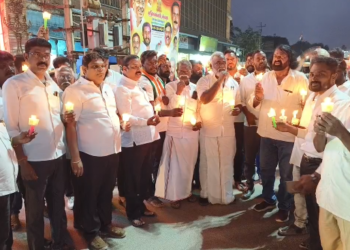 சோனியாகாந்தி, ராகுல்காந்தி மீது பொய் வழக்கு போட்டு ஜனநாயக விரோத செயல்களில் பாஜக அரசு ஈடுபட்டு வருவதாக  ஆர்ப்பாட்டம்