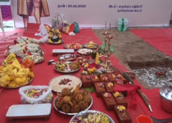 அடிக்கல் நாட்டு விழாவிற்கு அமைச்சர்கள் வரும் நிலையில் எதிர்ப்பு தெரிவித்து சாலையில் மறித்து போராட்டம்