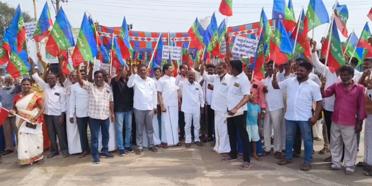 யாதவ சங்கங்களின் சார்பில் திருவள்ளூரில் நடைபெற்ற கவன ஈர்ப்பு ஆர்ப்பாட்டம்