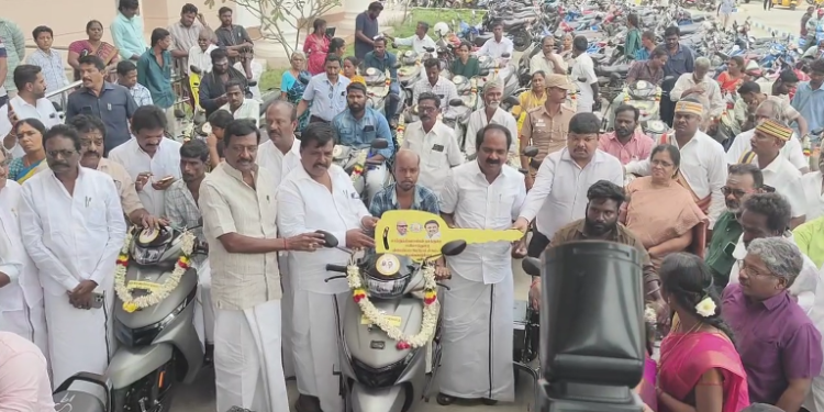 சீரமைப்புபணிக்காகமூடப்பட்டரயில்வேமேம்பாலம்ஜனவரி 5ஆம்தேதிதிறக்கஉள்ளதாகதகவல்