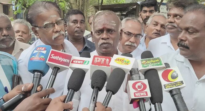 பெருந்தலைவர் காமராஜர் மீது அவதூறு பரப்பிய யூடியூபர் முக்தர் அப்பாஸ் மீது வழக்கு பதிவு காவல் நிலையத்தில் புகார்