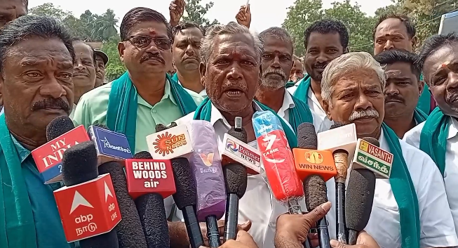 தமிழக காவிரி அனைத்து விவசாயிகள் ஒருங்கிணைப்பு சங்க தலைவர் P.Rபாண்டியன் கைதை கண்டித்து ஆர்ப்பாட்டம்