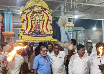 தரங்கம்பாடி புகழ்பெற்ற அனந்தமங்கலம் ஆஞ்சநேயர் கோயிலில் அனுமன் ஜெயந்தி விழா முன்னிட்டு அர்ச்சனை