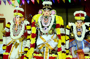 மன்னார்குடி அருகே குத்து விளக்கு பூஜை