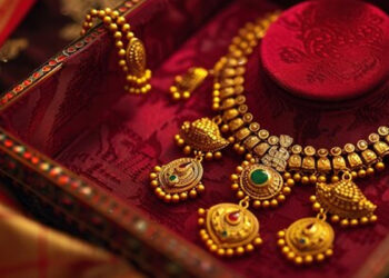 ஆபரண தங்கம் சவரனுக்கு ரூ.320 உயர்வு ; ஒரு சவரன் ரூ.99,520 !