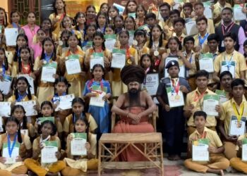 மயிலாடுதுறை குருஞானசம்பந்தர் மிஷன் மெட்ரிக் மேல்நிலைப்பள்ளியில் மாவட்ட, மாநில விளையாட்டுப் போட்டிகளில் வெற்றிஅருளாசி