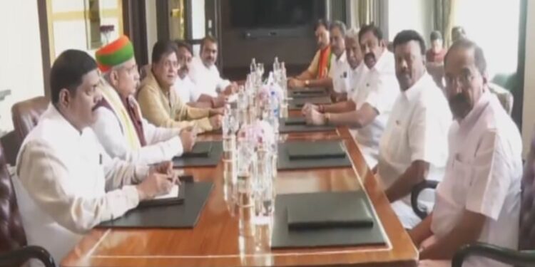 தொடங்கியது தொகுதிப் பேச்சுவார்த்தை – பிஜேபிக்கு எத்தனை சீட்?