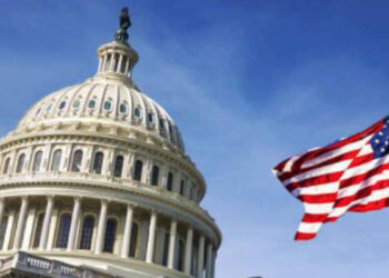 அமெரிக்க பயணம்.. இனி கனவிலும் நடக்காது.. 7 நாடுகளுக்கு முழுமையான தடை!