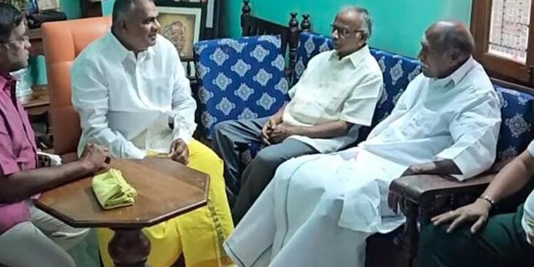 தவெக தலைவர் விஜயின் புதுச்சேரி நகர்வலம் : முதல்வரை சந்தித்த பொதுச் செயலாளர் ஆனந்த்