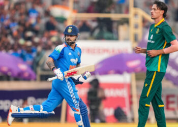 2-ஆவது ஒரு நாள் போட்டியிலும் விராட் கோலி சதம்..!