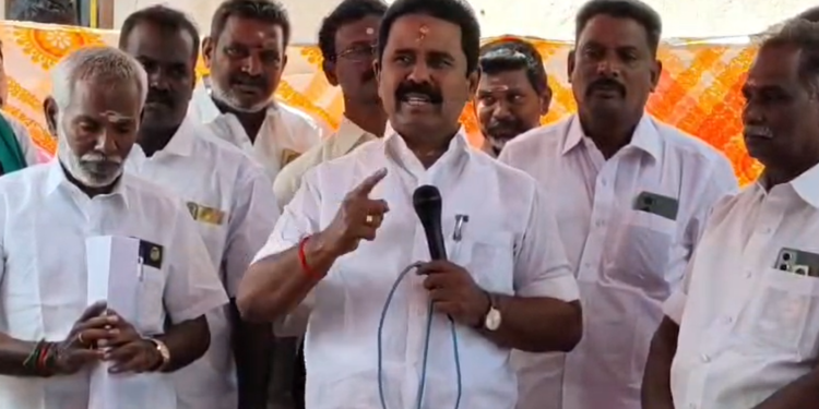 ஆயிரம் 1000 ரூபாய் பணம் கொடுத்தால் மட்டும் போதுமா..? ஒரு ஆண்டிற்கு டாஸ்மாக்கின் வருமானம் 48 ஆயிரம் கோடி……முன்னாள் அமைச்சர் ஆர்.காமராஜ் பேச்சு.