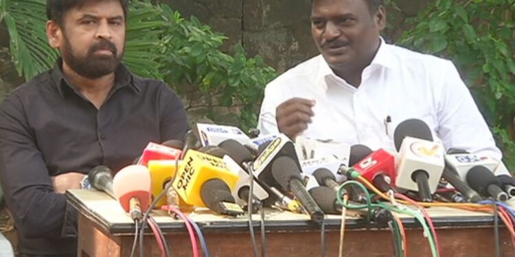 இயக்குனர் லிங்குசாமியின் தயாரிப்பு நிறுவனத்திற்கு வந்த சோதனை?