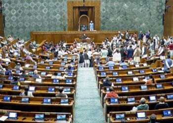 எதிர்க்கட்சியினர் அமளி – மக்களவை நாள் முழுவதும் ஒத்திவைப்பு