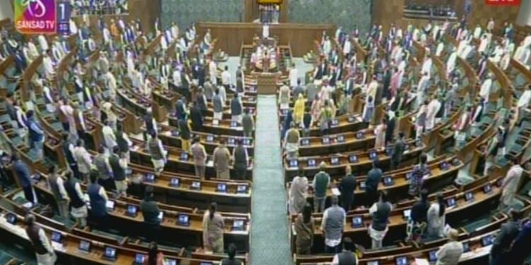 பலத்த எதிர்பார்ப்புக்கு மத்தியில் குளிர்கால கூட்டத்தொடர் தொடங்கியது