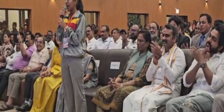 காணொளியில் தோன்றி பாராட்டு தெரிவித்த மோடி – சந்தோஷத்தில் கேலோ இந்தியா போட்டி வீரர்கள்