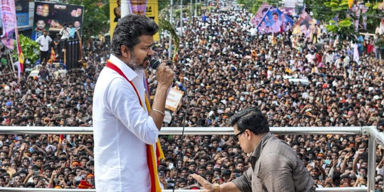 ஈரோடு பொதுக்கூட்டம் : 43 நிபந்தனைகள் விதித்த காவல் துறை ; மீறமாட்டோம் என தவெக பிரமாணப் பத்திரம்