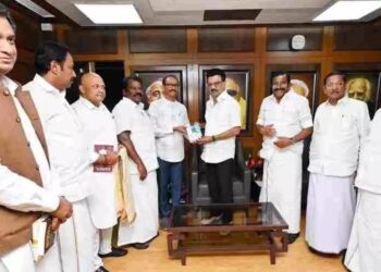 திமுக-காங்கிரஸ் தொகுதி பங்கீடு பேச்சுவார்த்தை குழு – திமுக தலைவர் ஸ்டாலினை சந்தித்தது