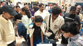 இலங்கை சென்ற 24 பேர் தாயகம் திரும்பினர் – கண்ணீர்மல்க முதல்வருக்கு நன்றி