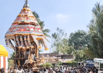 இந்தியாவிலேயே தனி சன்னதி உள்ள எமதர்மராஜா கோவில் தேரோட்ட விழா – பக்தர்கள் தேரை இழுத்து வழிபாடு