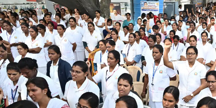 மூன்றாவது நாளாக நீடிக்கும் செவிலியர்கள் போராட்டம் : அரசு எடுத்த முக்கிய நடவடிக்கை !