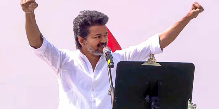 த வெ க-வில் அடுத்து இணைபவர் யார்? – ஹின்ட் கொடுத்த விஜய்