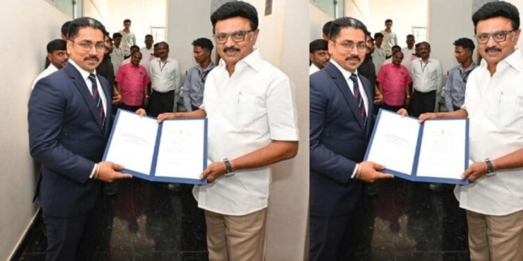 நிதி ஆயோக் தரவரிசையில் ராமநாதபுரம் மாவட்டம் தேசிய அளவில் முதலிடம் ஆட்சியர் சிம்ரன்ஜீத் சிங் காலோன் வாழ்த்து பெற்றார்.