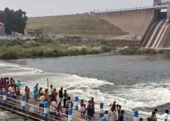 புத்தாண்டு விடுமுறை: வைகை அணையில் குவிந்த 5,000-க்கும் மேற்பட்ட சுற்றுலா பயணிகள்!