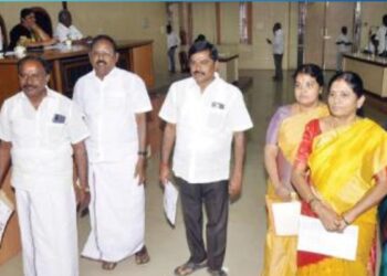 வார்டுப் புறக்கணிப்பு முதல் வரி உயர்வு வரை… காரசார விவாதம், அதிமுக வெளிநடப்பு என அதிரடி காட்டிய ஈரோடு மாநகராட்சி மன்றக் கூட்டம்!