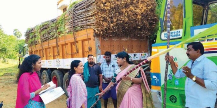 ரூ.3000 ரொக்கத்துடன் பொங்கல் பரிசுத் தொகுப்பு டோக்கன் விநியோகம் – கலெக்டர் ஆய்வு!