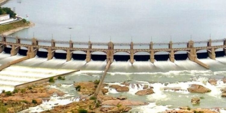 மேட்டூர் அணை நீர்மட்டம் 99.35 அடியாகக் குறைவு பாசனத்திற்கான நீர் திறப்பு குறைப்பு!