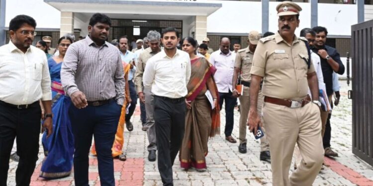 கோவையில் வாக்கு எண்ணிக்கை மையம் தயார் – ஆட்சியர் பவன்குமார் கிரியப்பனவர் நேரில் ஆய்வு!