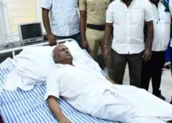 திருப்பூர் குமரன் குன்று கோவில் அகற்றும் பணியில் பெரும் கலவரம் காடேஸ்வரா சுப்பிரமணியம் காயம்