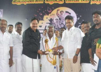 தமிழுக்கு வந்தால் ஒரு சோதனை தடுத்திட வருவோம் வேங்கையென… கிருஷ்ணகிரியில் மொழிப்போர் தியாகிகளுக்கு திமுகவினர் வீரவணக்கம்!