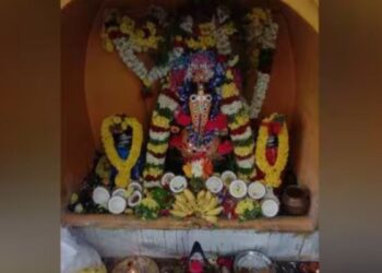 திண்டுக்கல் மாவட்ட விநாயகர் ஆலயங்களில் சங்கடஹர சதுர்த்தி விழா  திரளான பக்தர்கள் வழிபாடு