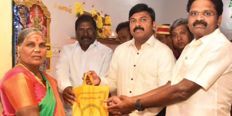 தருமபுரி பொதுமக்கள் வசதிக்காக 7 புதிய நியாயவிலைக் கடைகள் திறப்பு – மாவட்ட ஆட்சியர் தொடங்கி வைத்தார்!