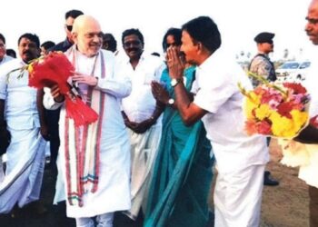 அமித்ஷா முன்னிலையில் திமுக முன்னாள் அரசு வழக்கறிஞர்கள் பாஜகவில் இணைந்தனர்!